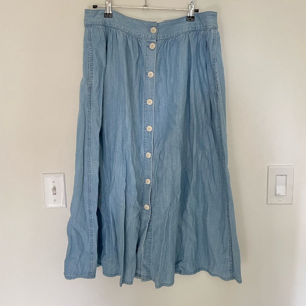 Madewell chambray button up skirt